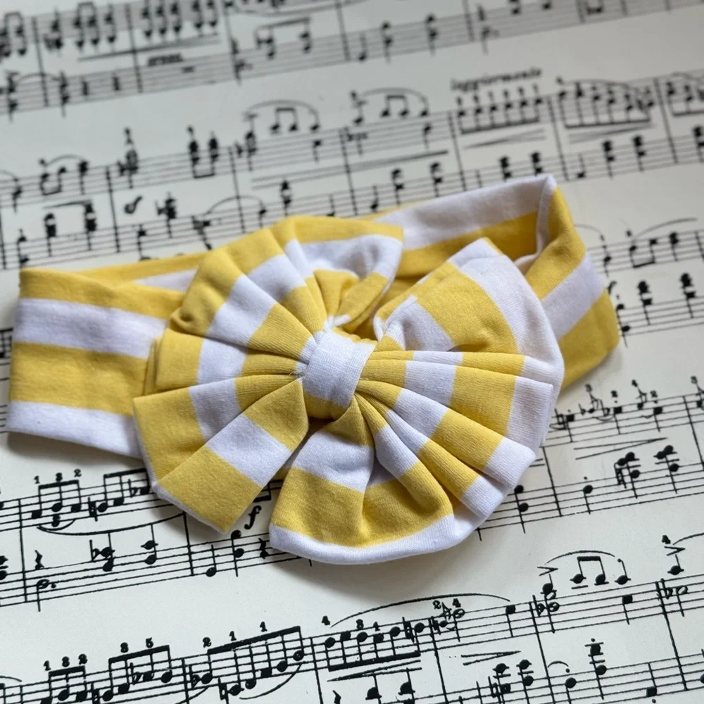 Yellow and white print bow headband for newborn up to 4 years ago old